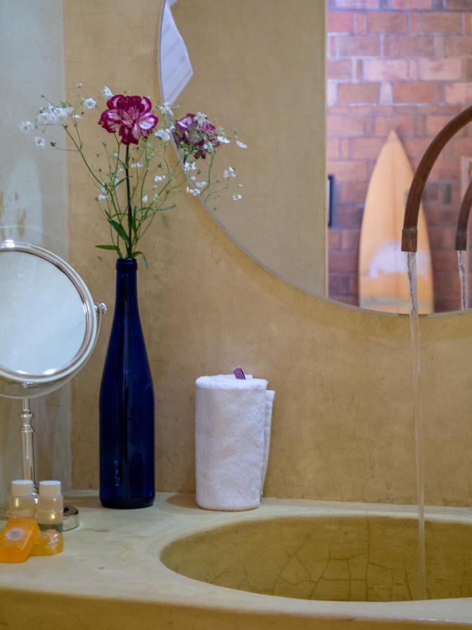 Hotel Pochote Масунте Екстериор снимка